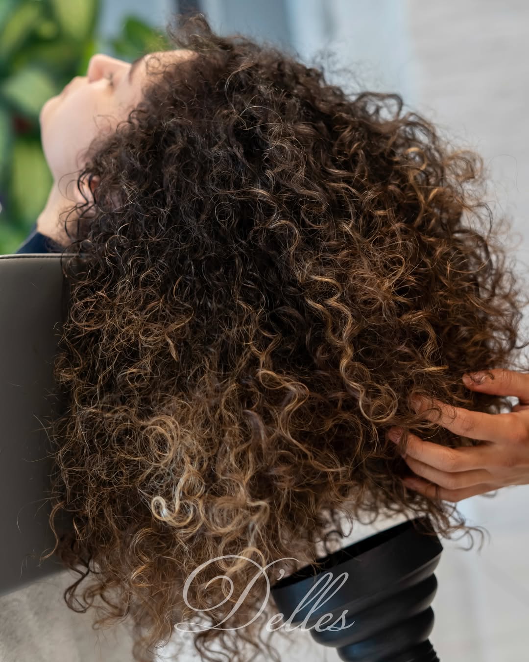 Lavoro di hairstyling Delles Parrucchieri - trasformazione 11