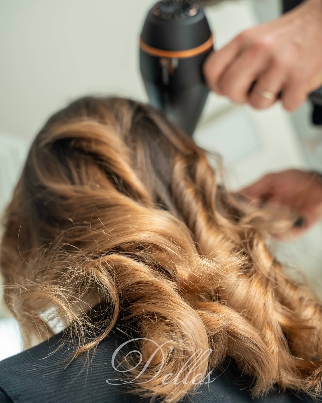 Lavoro di hairstyling Delles Parrucchieri - trasformazione 15